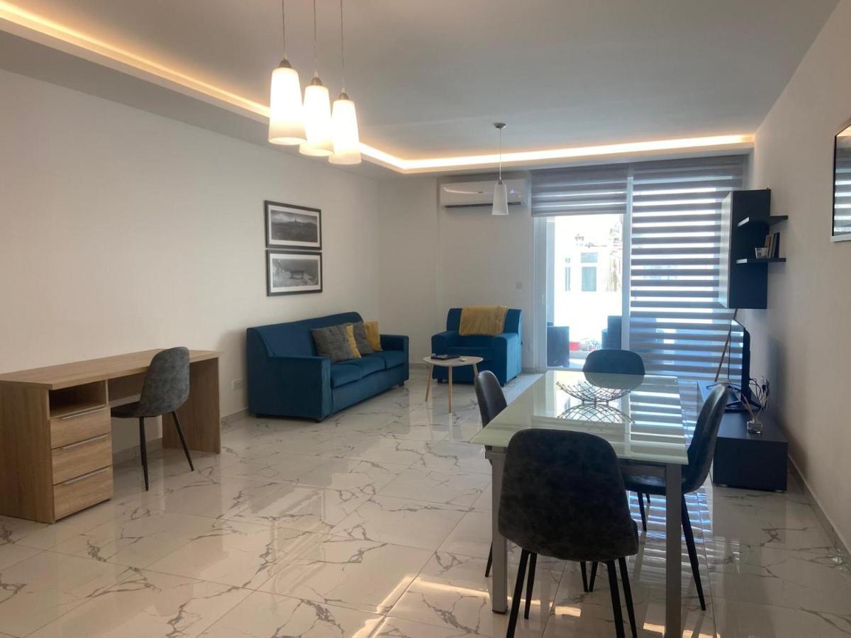 Sliema Centrally Located Apt Exterior foto