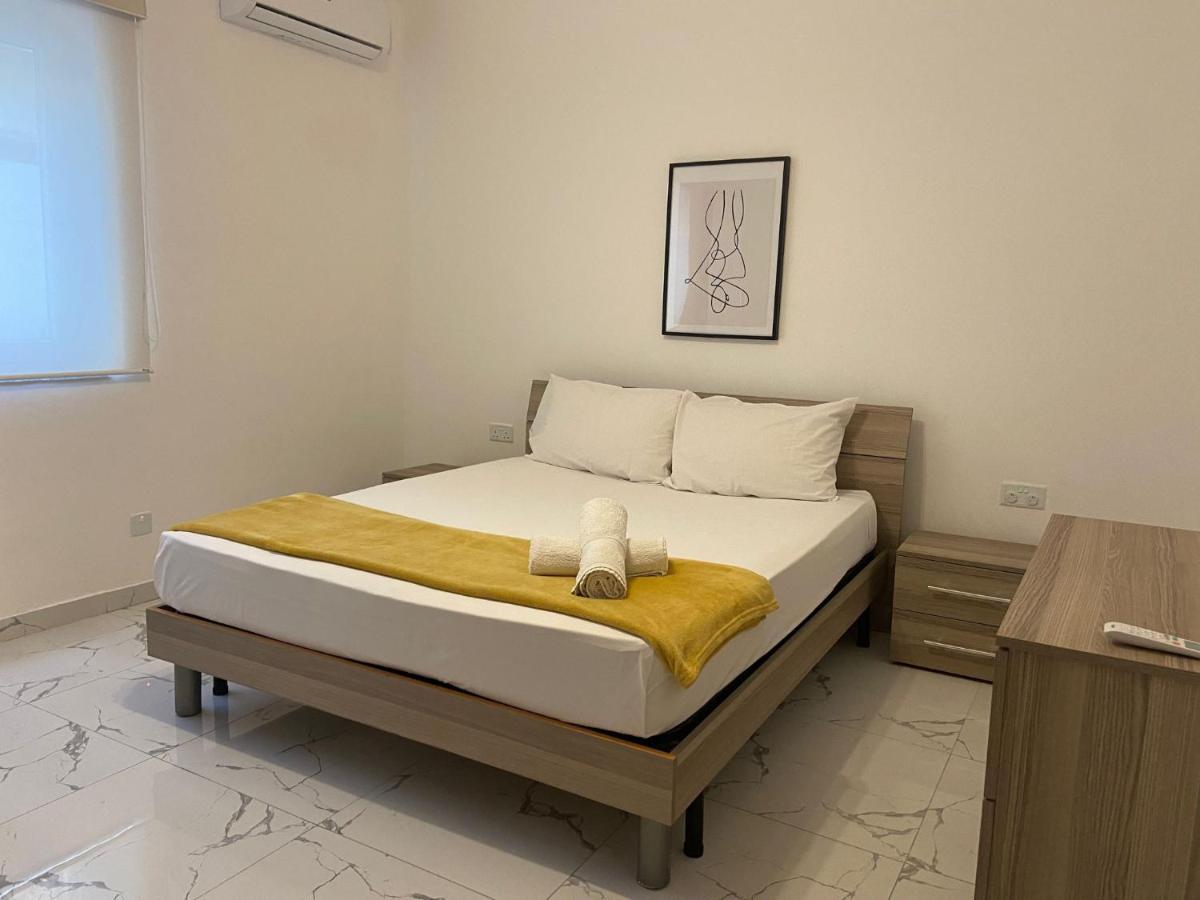 Sliema Centrally Located Apt Exterior foto